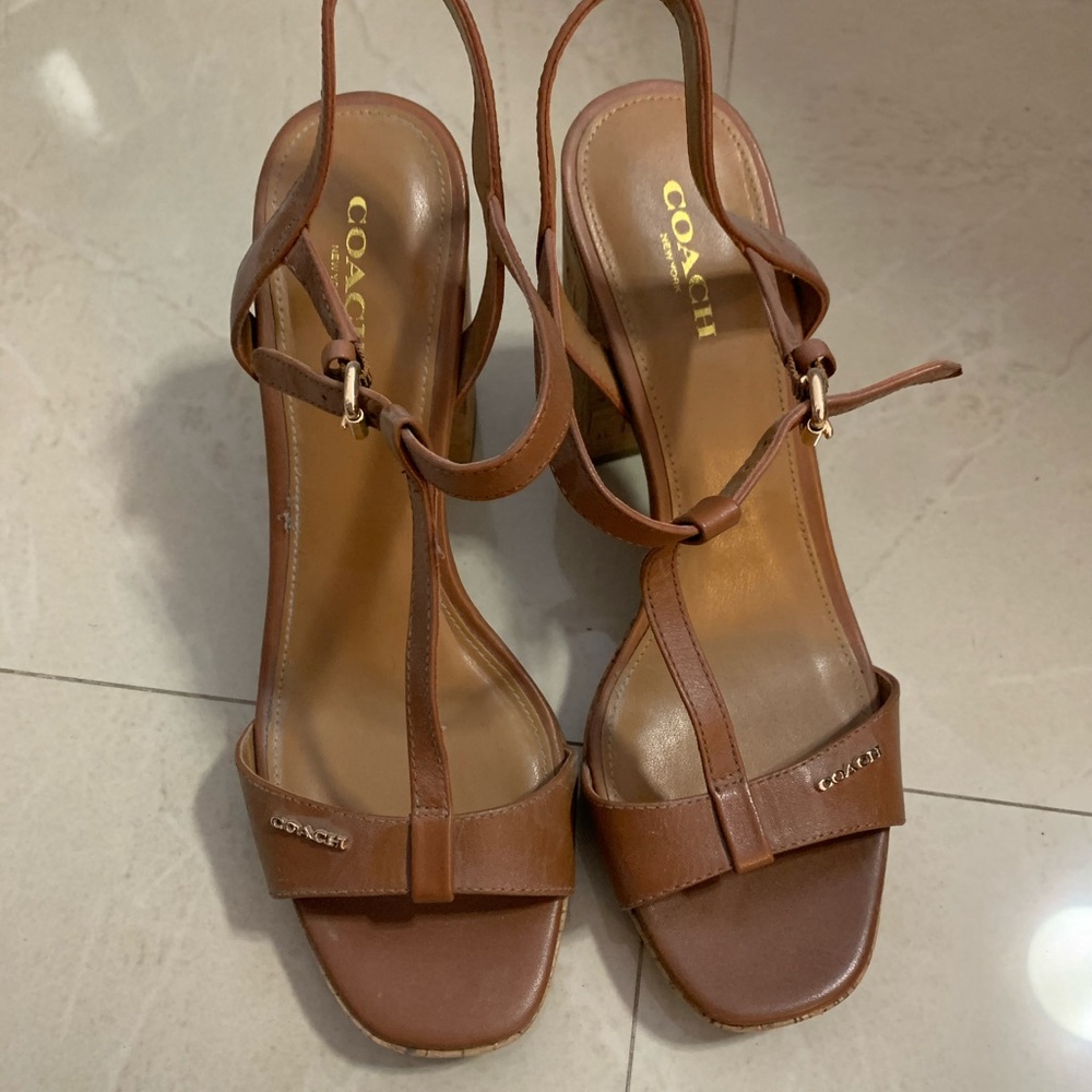 Coach wedges like new
